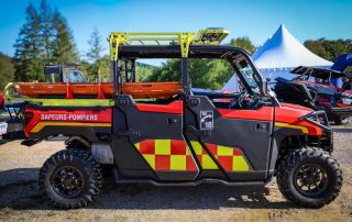 Véhicule tout terrain pour secourisme