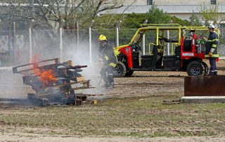 Véhicule tout terrain départ incendie