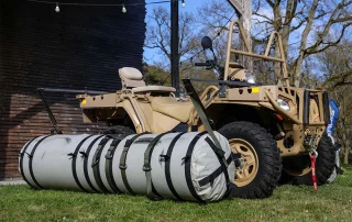 MV850 équipé de flotteurs pour franchissement de coupures humides